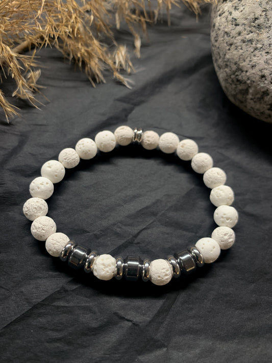 Gubbe Laavakivi Hematiitti -rannekoru