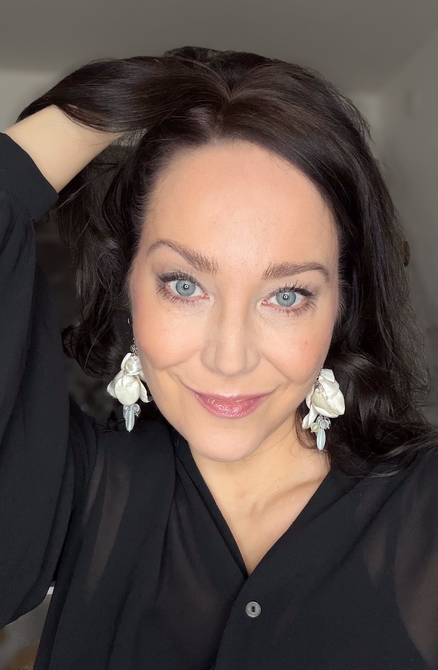 Oravanmarja-korvikset Kvartsi kivihelmillä (luonnonvalkoinen) • Slow Fashion by Jaaza