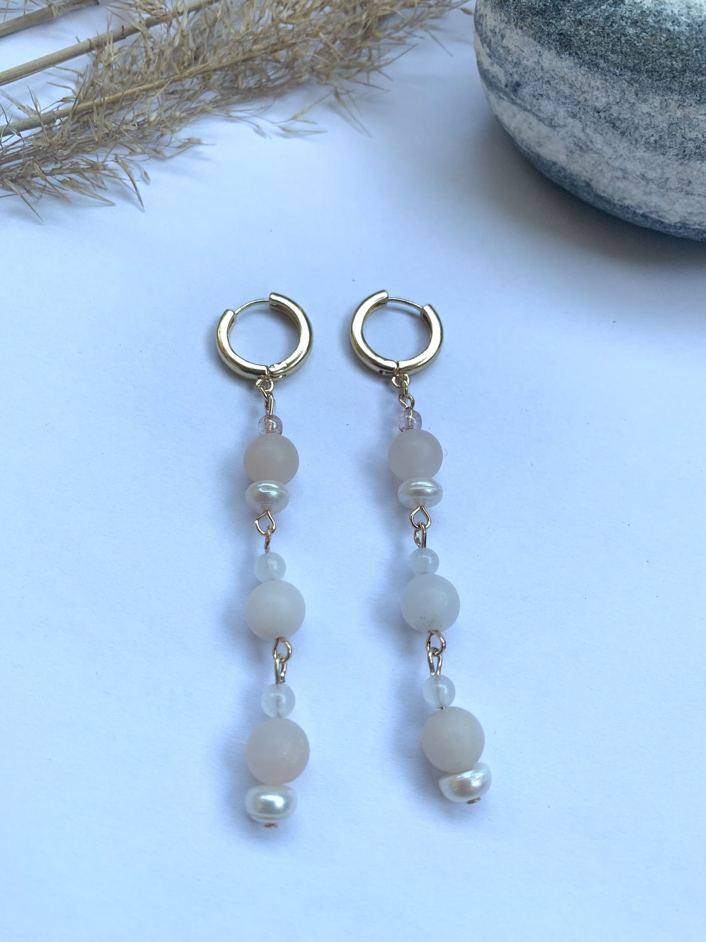 Pearl Dreams Aventuriini makeanvedenhelmi korvakorut