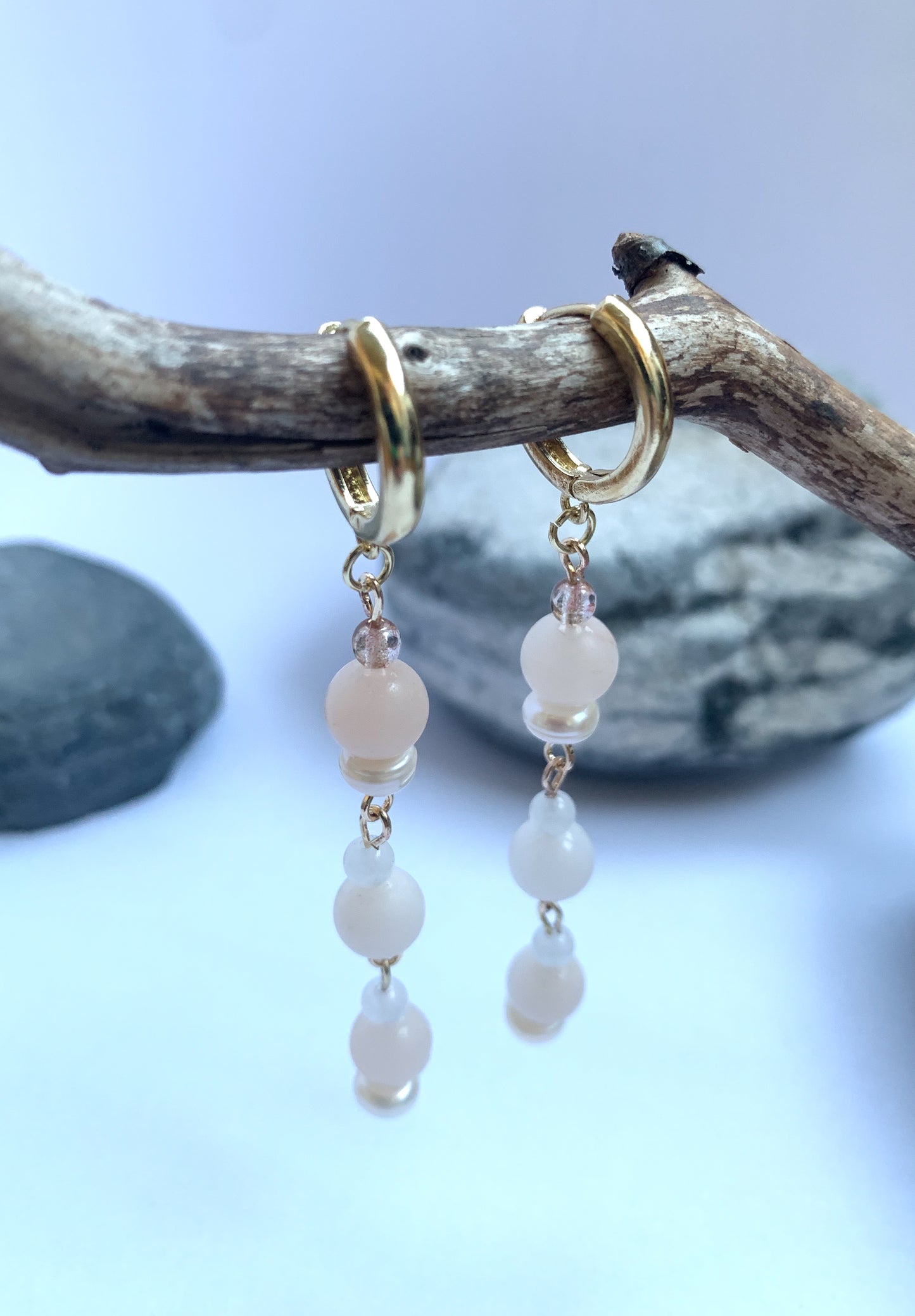 Pearl Dreams Aventuriini makeanvedenhelmi korvakorut