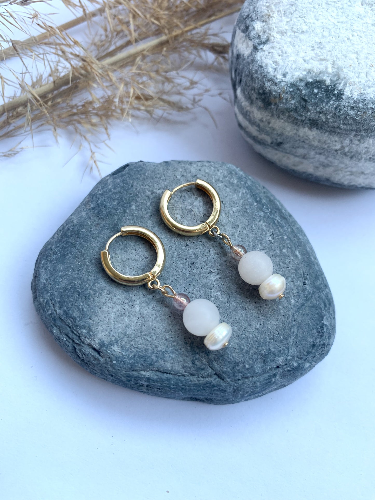 Pearl Dreams Lumi Aventuriini makeanvedenhelmi korvakorut